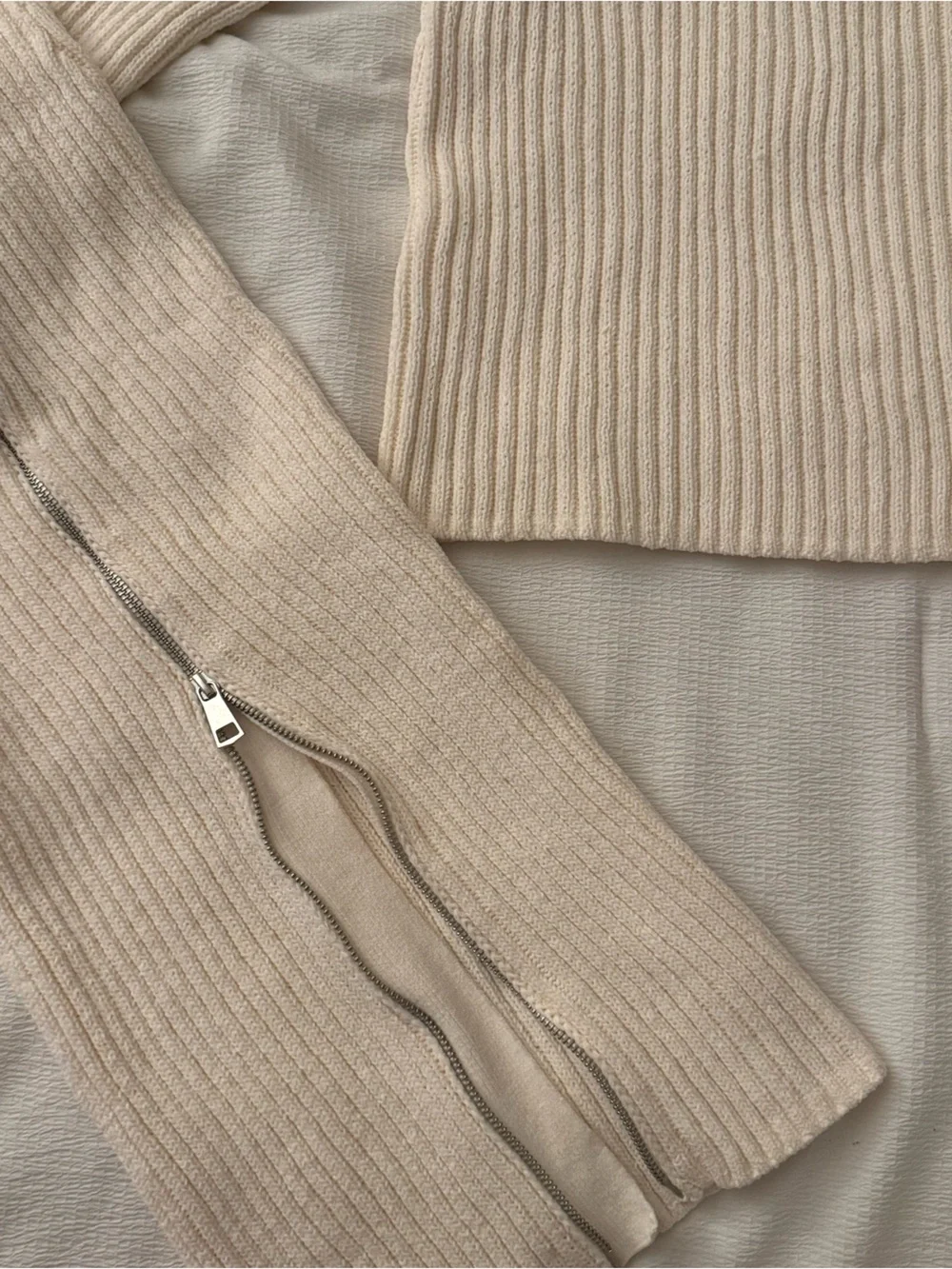 Zara two piece set - Picture 2 of 3